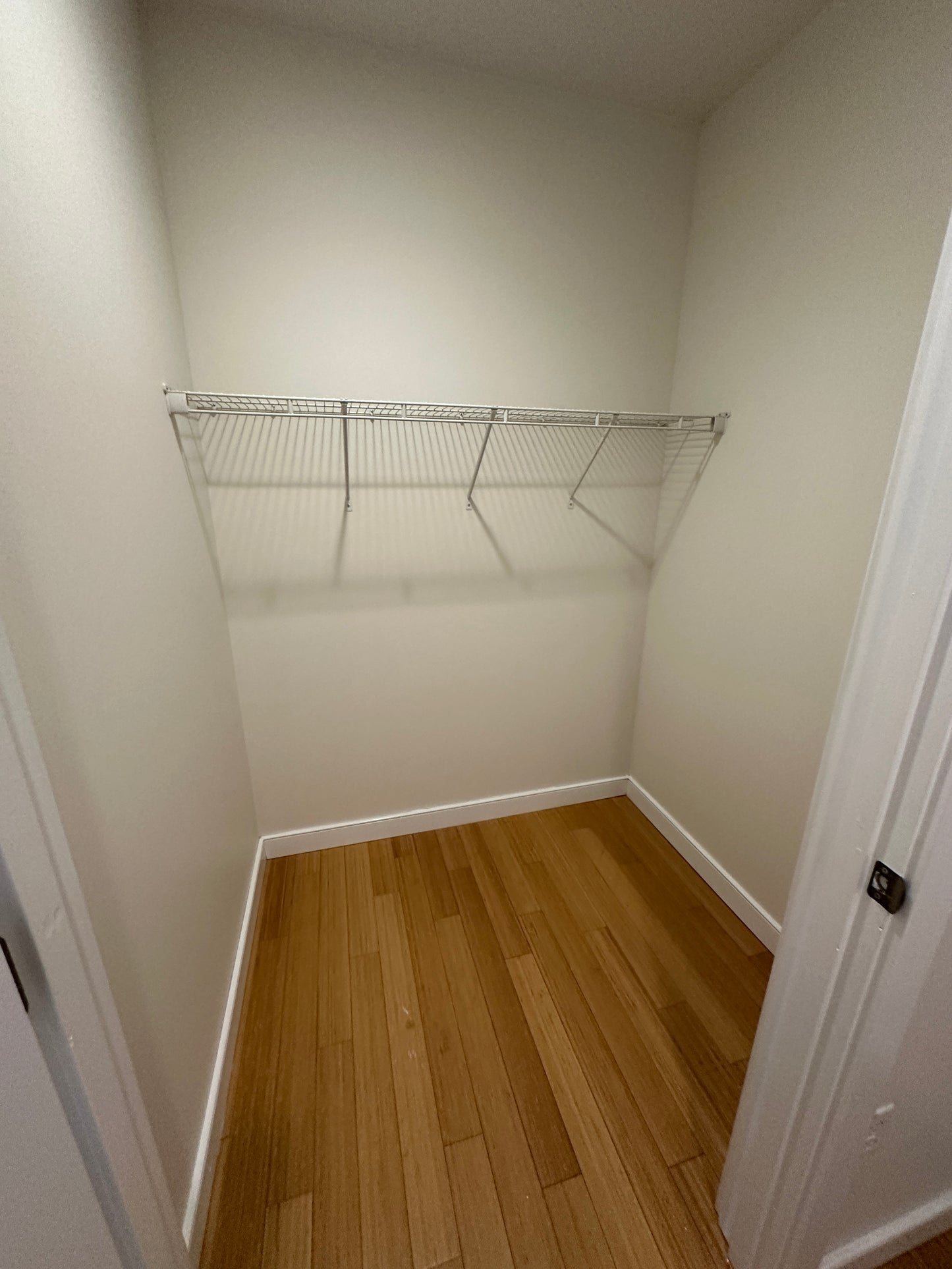 $4,500 / 2br - 1199ft2 - ➽Gorgeous South End Top Floor 2 Bedroom Available August! No Fee! (South End)