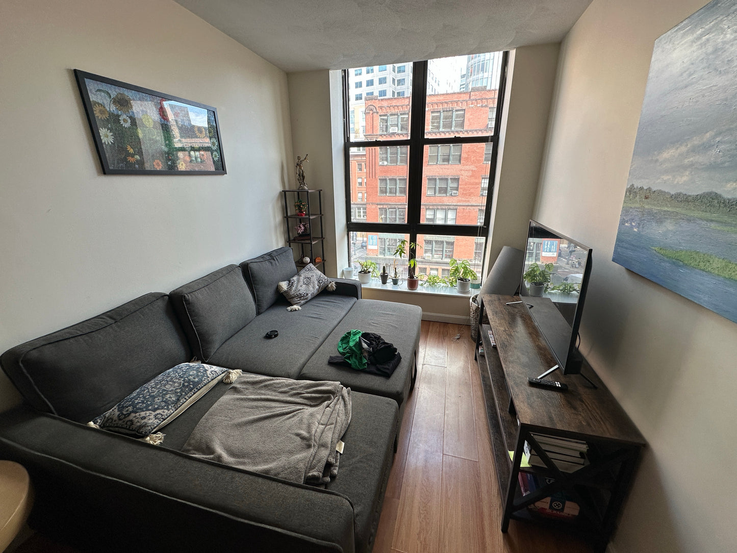 $2,500 / 1br - 539ft2 - ➽Bold Chinatown 1 Bedroom Available June! (Chinatown)