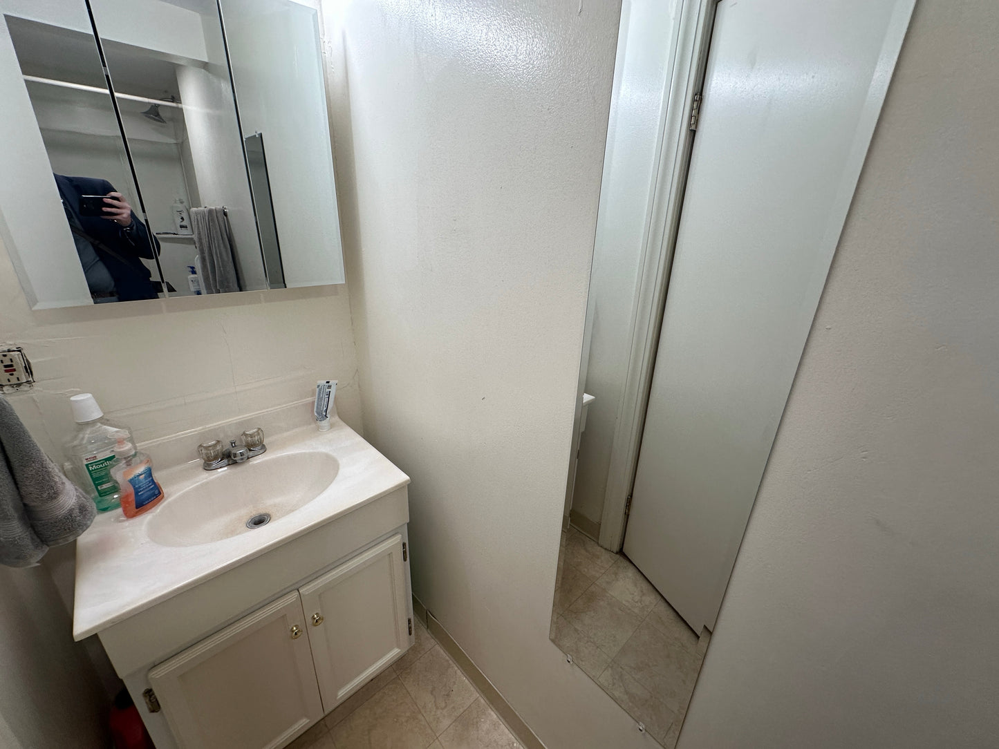 APPLICATION PENDING $2,350 / 352ft2 - ➼Cozy Beacon Hill 2 Room Studio w/No Fee! Available 9/1! (Beacon Hill)