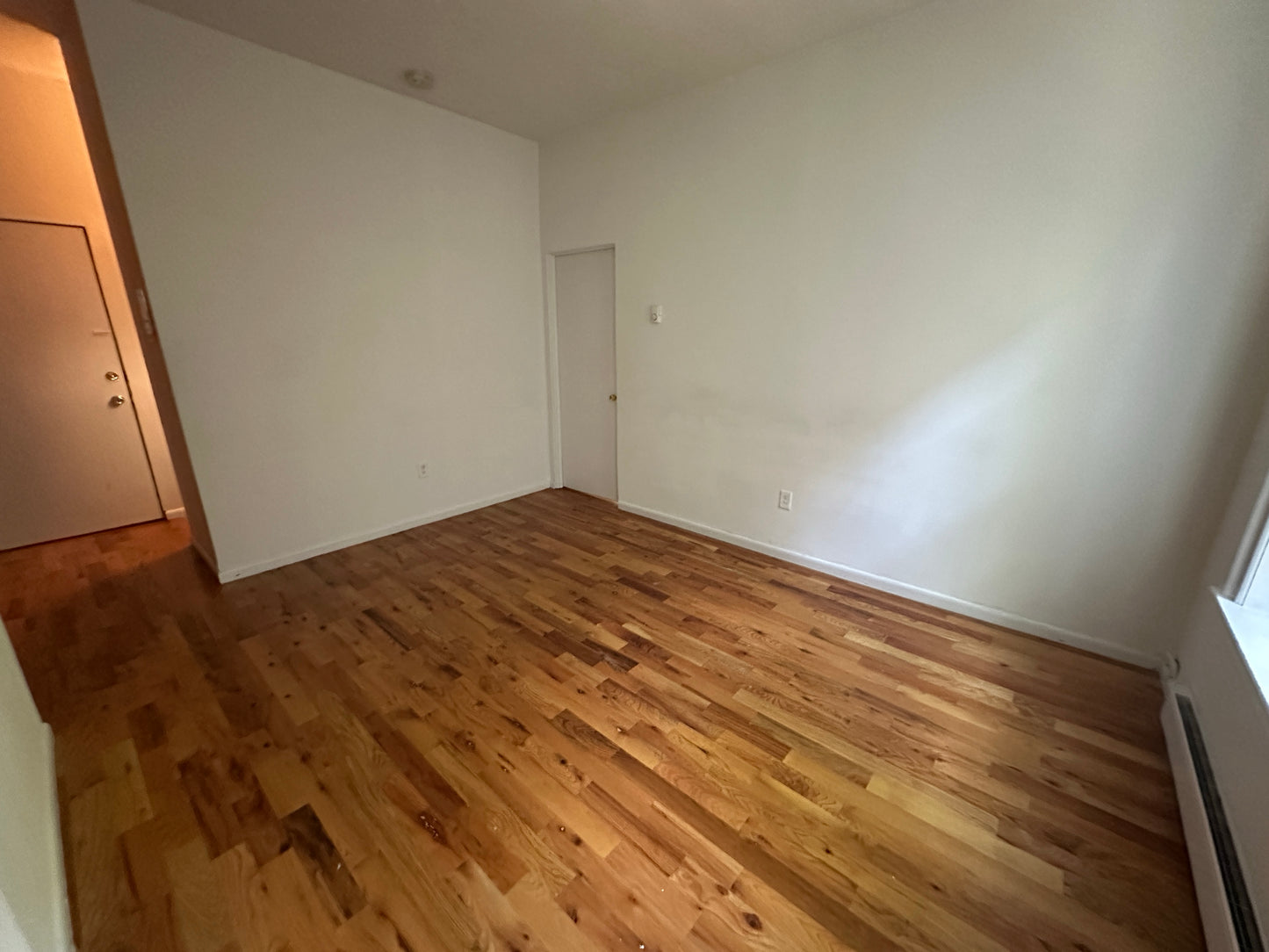 $2,850 / 1br - ➽Charming Bay Village 1 Bedroom Available Now! (Bay Village)