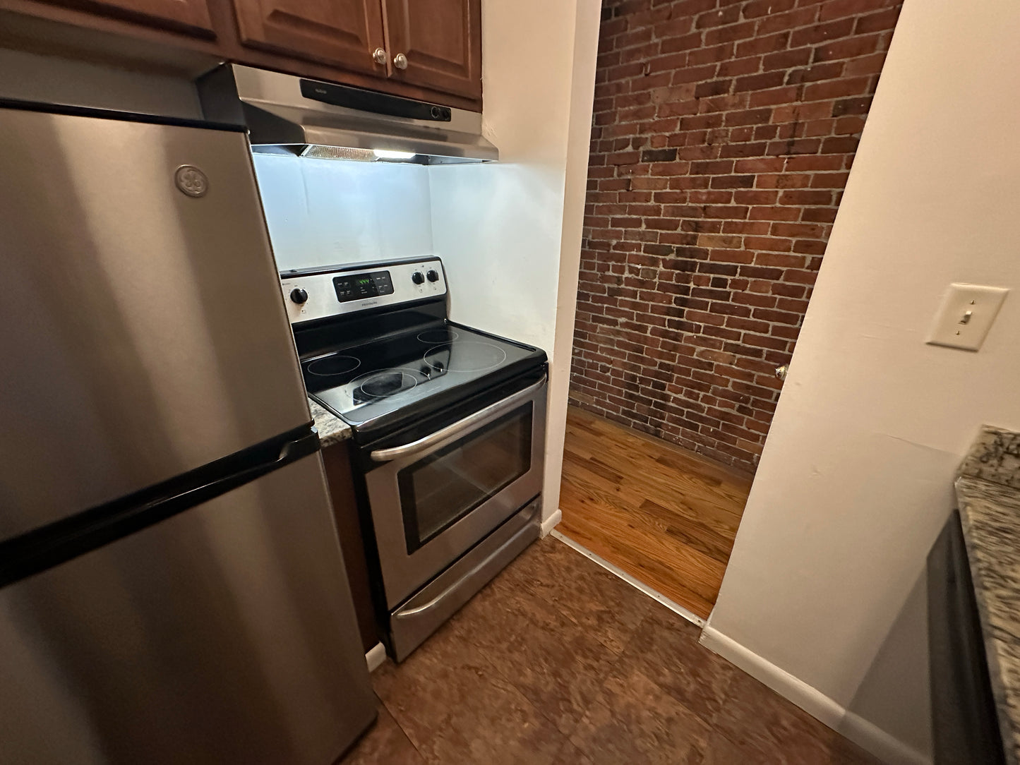 $2,850 / 1br - ➽Charming Bay Village 1 Bedroom Available Now! (Bay Village)