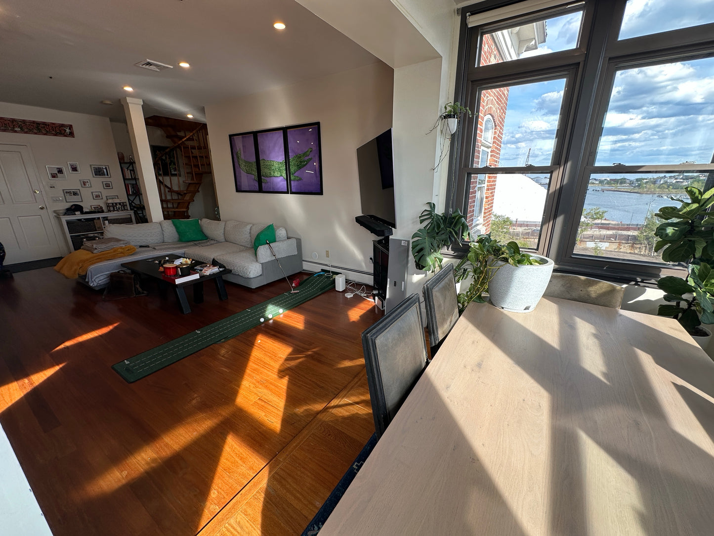 APPLICATION PENDING $3,000 / 1br - 900ft2 - ➽Incredible Chelsea Waterfront Penthouse 1 Bed 1.5 Bath Avail. 10/1! (Chelsea - Waterfront)