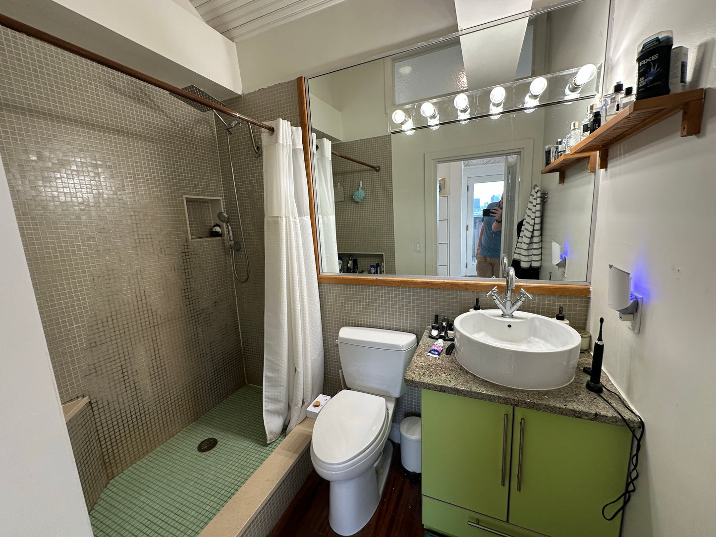 APPLICATION PENDING $3,000 / 1br - 900ft2 - ➽Incredible Chelsea Waterfront Penthouse 1 Bed 1.5 Bath Avail. 10/1! (Chelsea - Waterfront)