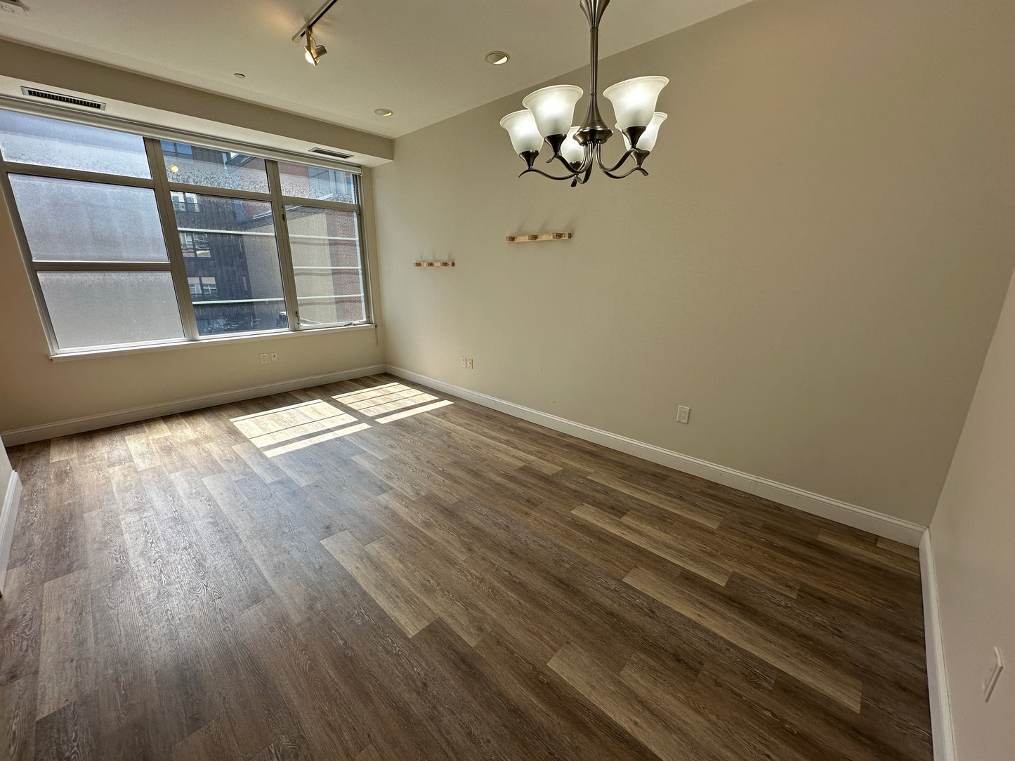 $3,670 / 2br - 900ft2 - ➽Gorgeous South End 2 Bedroom Available Now! No Fee! (South End)