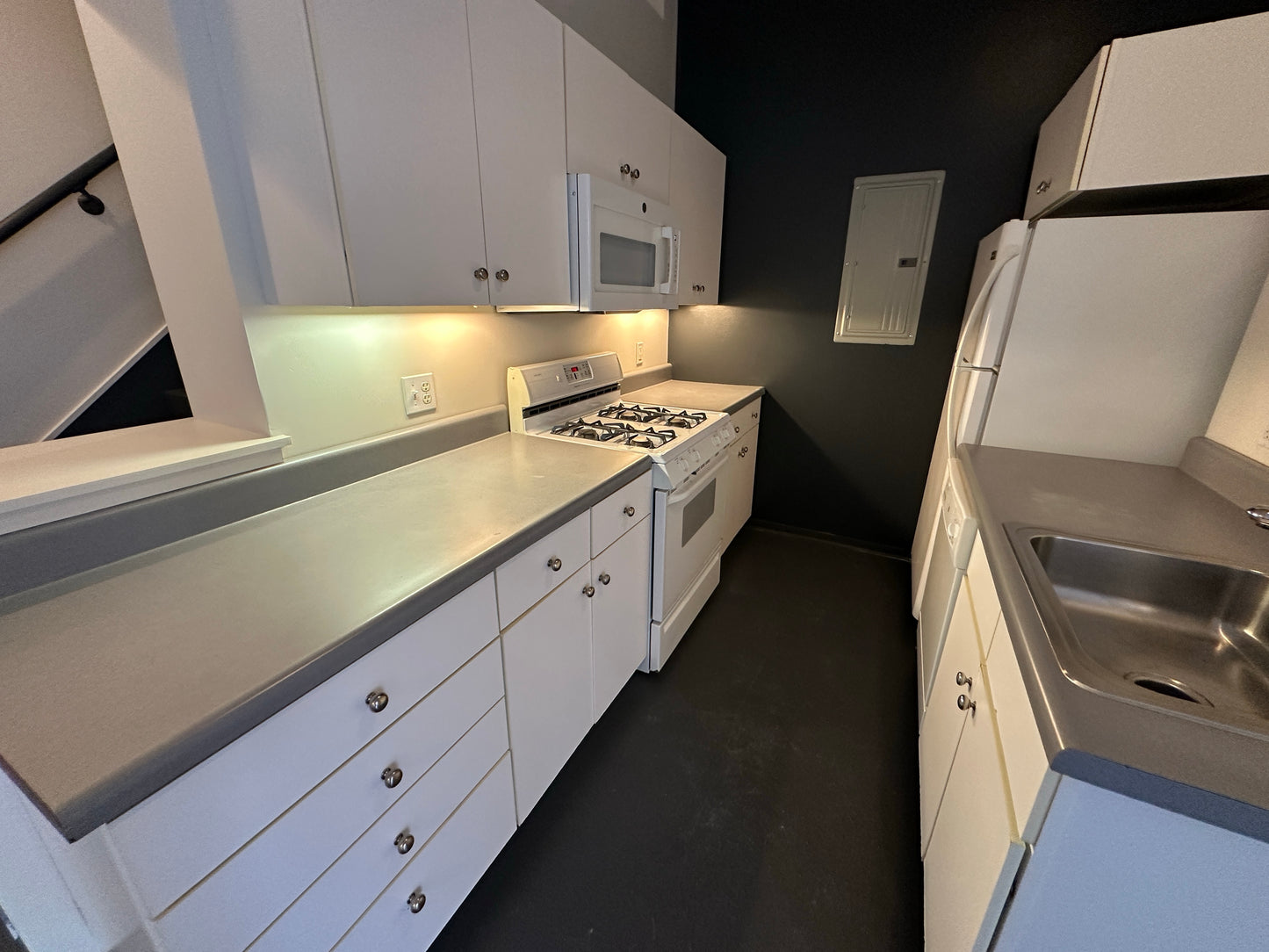 $3,485 / 2br - 900ft2 - ➽Beautiful South End 2 Bedroom Available Now! No Fee! (South End)