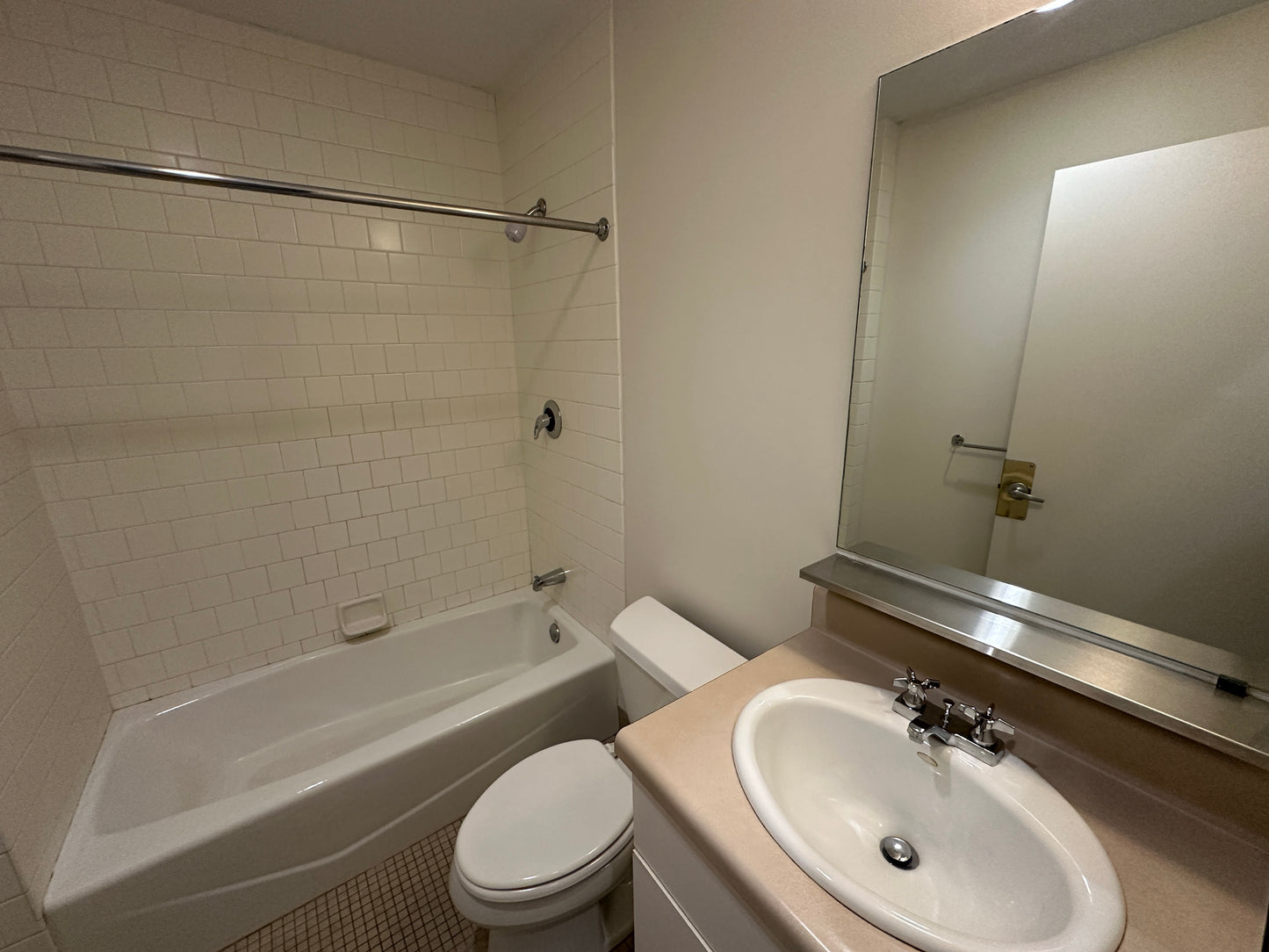 $3,485 / 2br - 900ft2 - ➽Beautiful South End 2 Bedroom Available Now! No Fee! (South End)