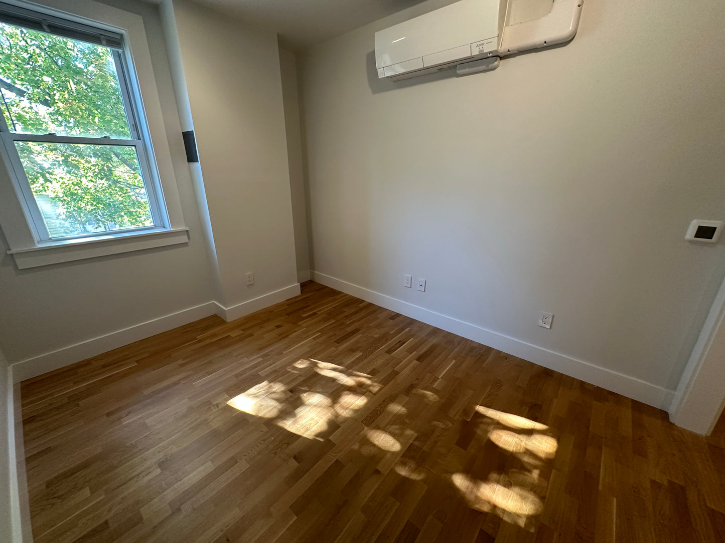 APPLICATION PENDING $2,525 / 1br - 580ft2 - ➽Deluxe Modern Somerville 1.5 Bedroom Available Now! No Fee! (Winter Hill)