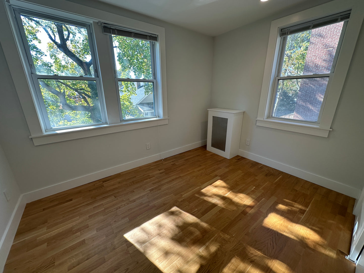 APPLICATION PENDING $2,525 / 1br - 580ft2 - ➽Deluxe Modern Somerville 1.5 Bedroom Available Now! No Fee! (Winter Hill)