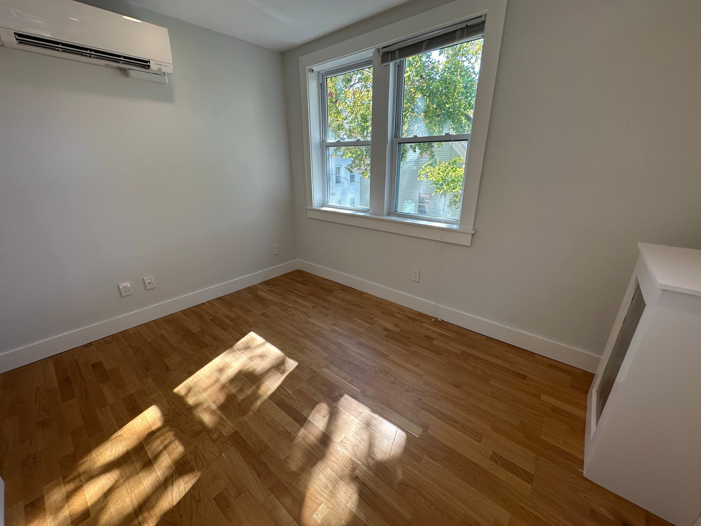 APPLICATION PENDING $2,525 / 1br - 580ft2 - ➽Deluxe Modern Somerville 1.5 Bedroom Available Now! No Fee! (Winter Hill)