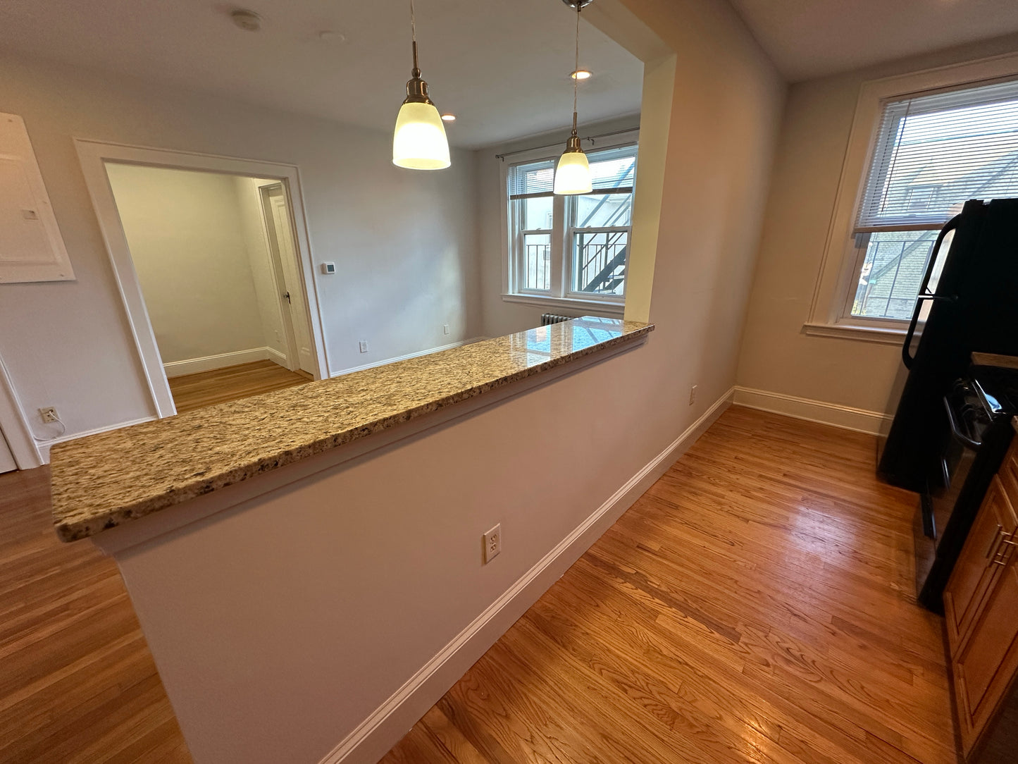 $1,925 / 405ft2 - ➽Cozy Somerville Studio Available Now! No Fee! (Winter Hill)