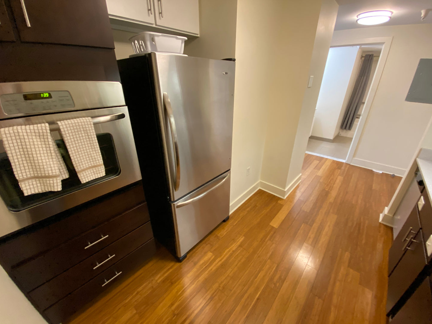 $3,200 / 1br - 602ft2 - ➽Airy Midtown 1 Bedroom Available June! Pet-Friendly! (Midtown)