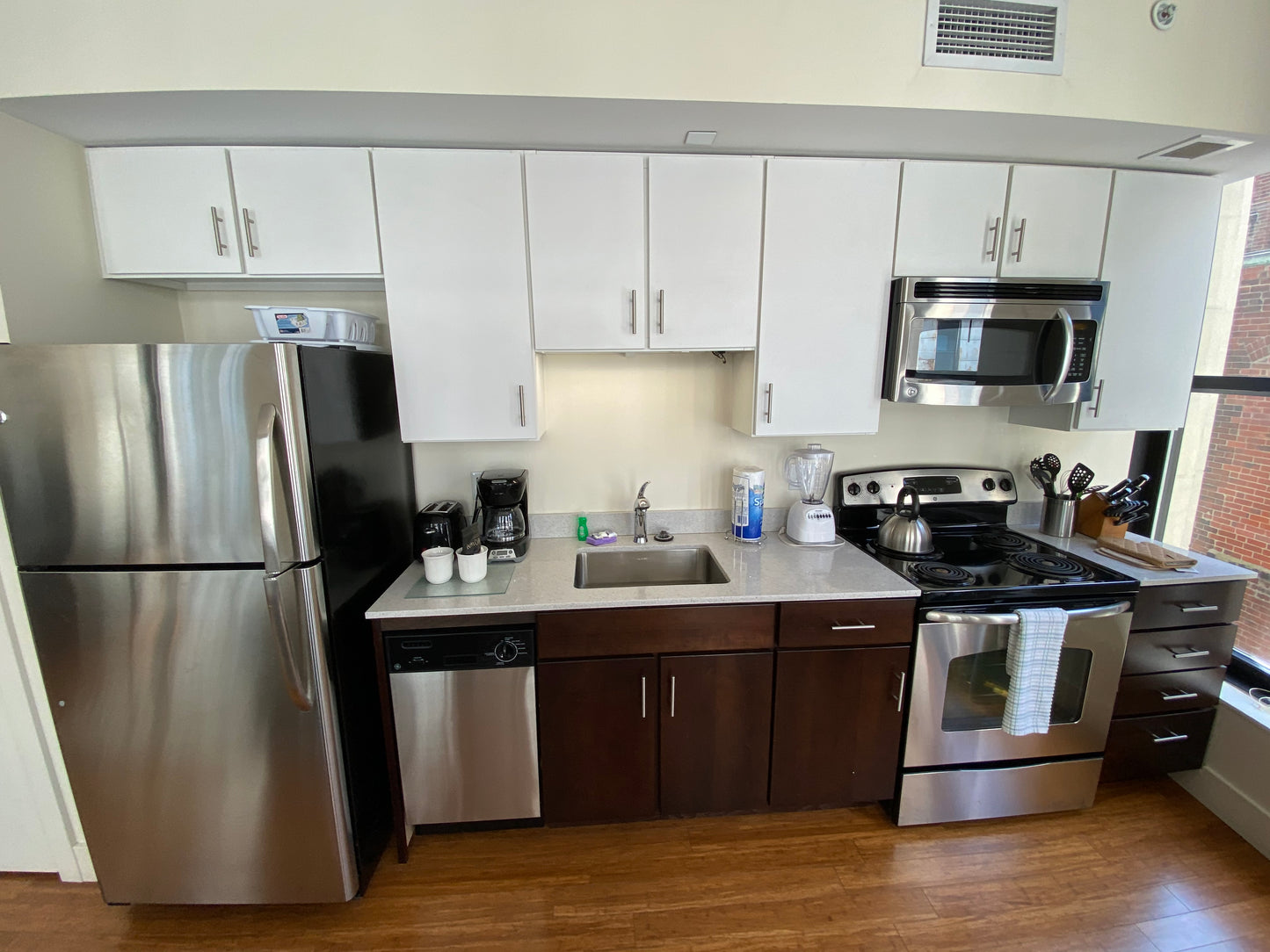 $3,400 / 1br - 527ft2 - ➽Beautiful Midtown 1 Bedroom Available September! Pet-Friendly! (Midtown)