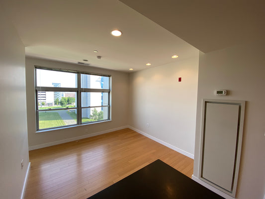 $3,000 / 565ft2 - ➽Stunning South End Top Floor 2 Room Studio Available July! No Fee! (South End)