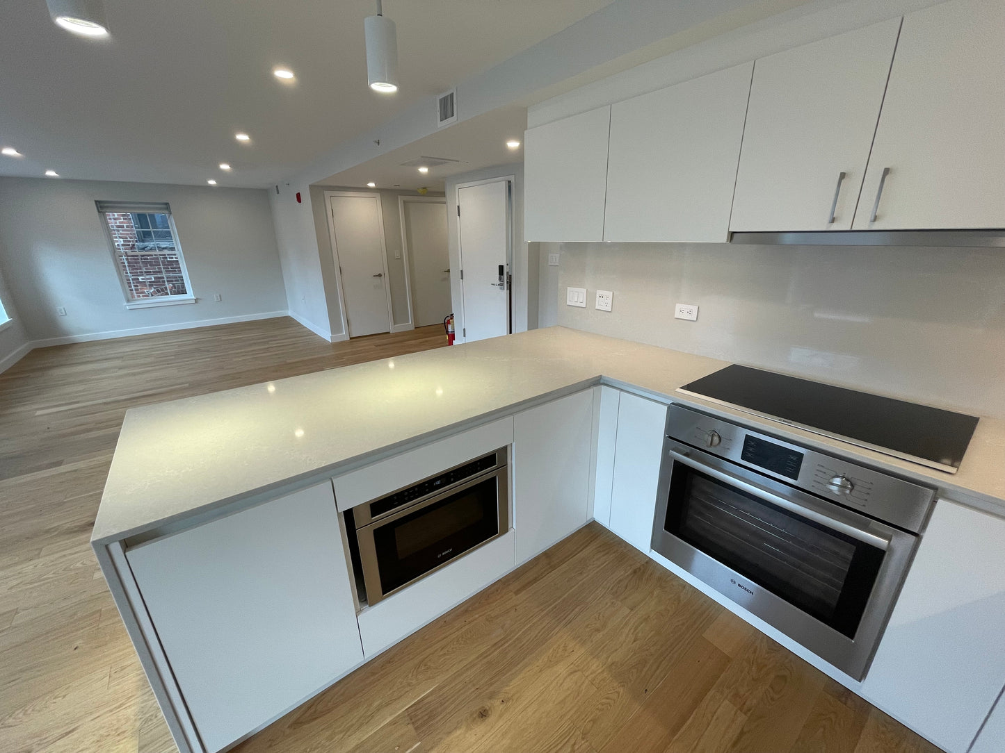 $6,900 / 4br - 1780ft2 - ➽Incredible North End 4 Bedroom 3 Bathroom Penthouse Available June! (North End)