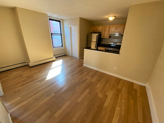 $3,200 / 2br - 571ft2 - ➼Beautiful Beacon Hill 2 Bedroom w/No Fee! Pet-Friendly! (Beacon Hill)