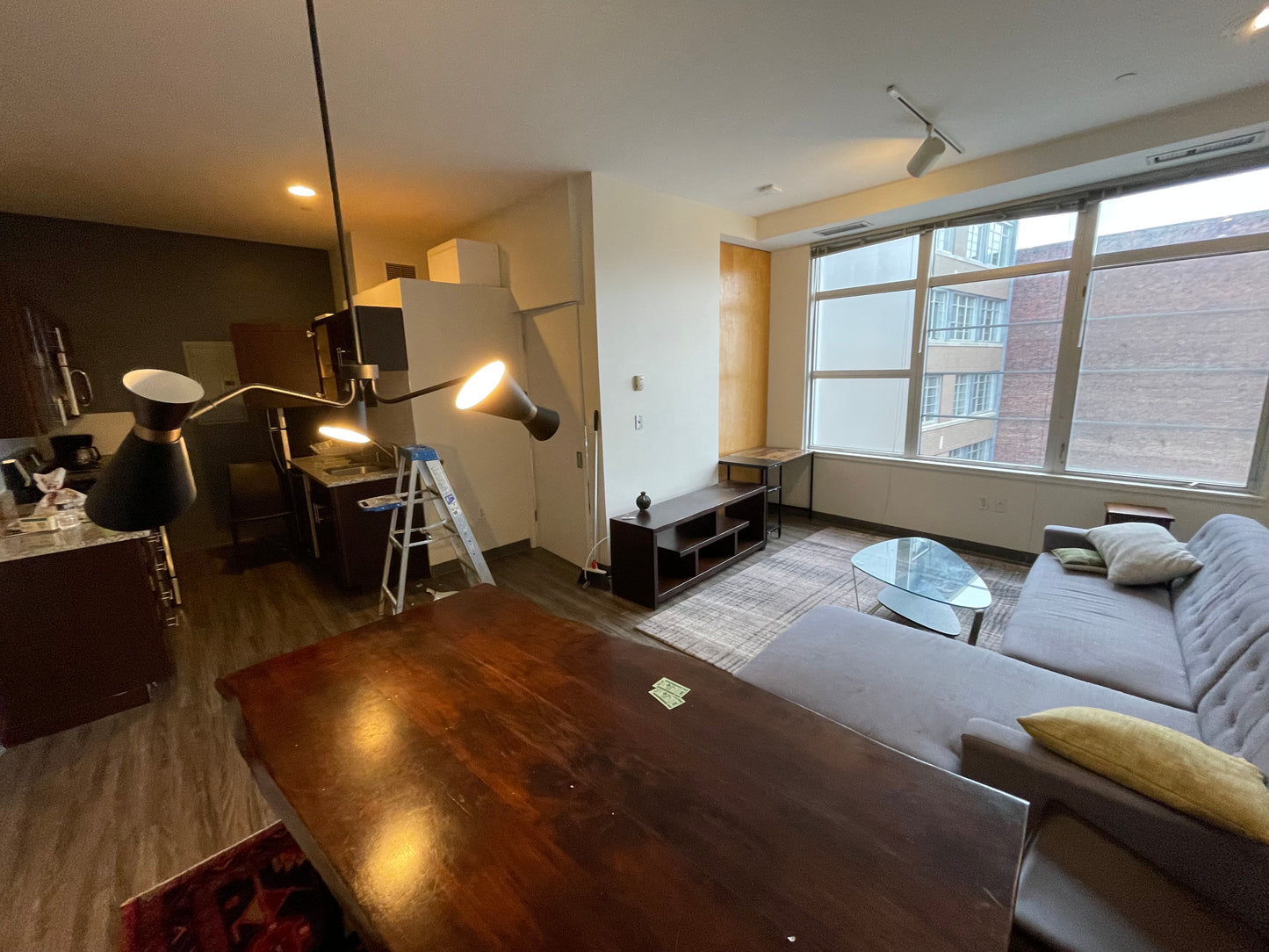 $4,375 / 2br - 900ft2 - ➽Chic South End 2 Bedroom Available July! Pet-Friendly! (South End)