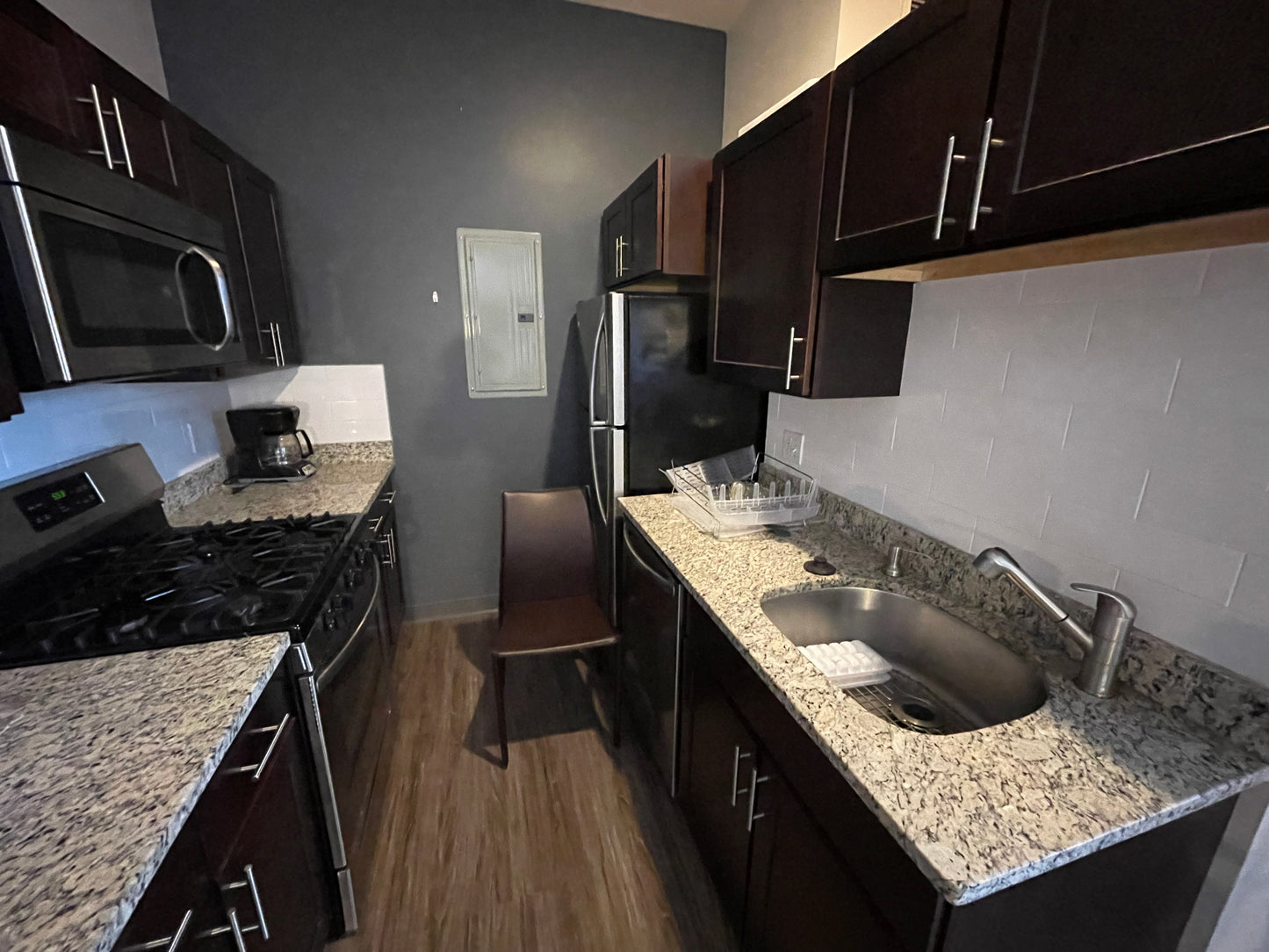 $4,375 / 2br - 900ft2 - ➽Chic South End 2 Bedroom Available July! Pet-Friendly! (South End)