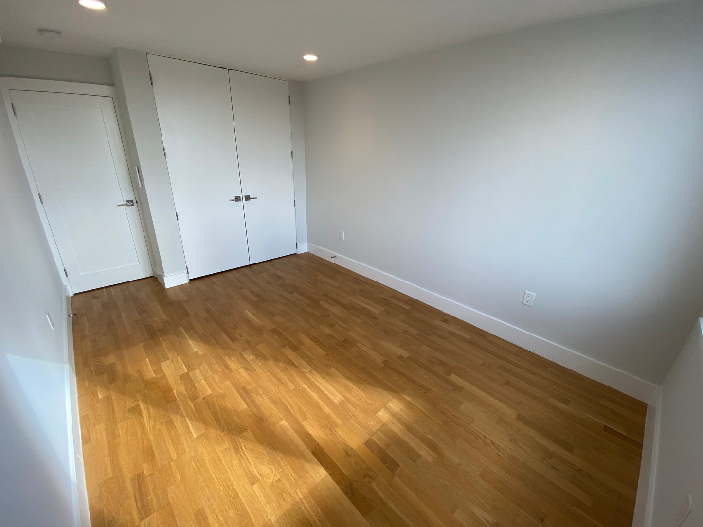 $3,200 / 1br - ➽Gorgeous Top Floor Cambridge 1 Bedroom Available July! (Mid Cambridge)