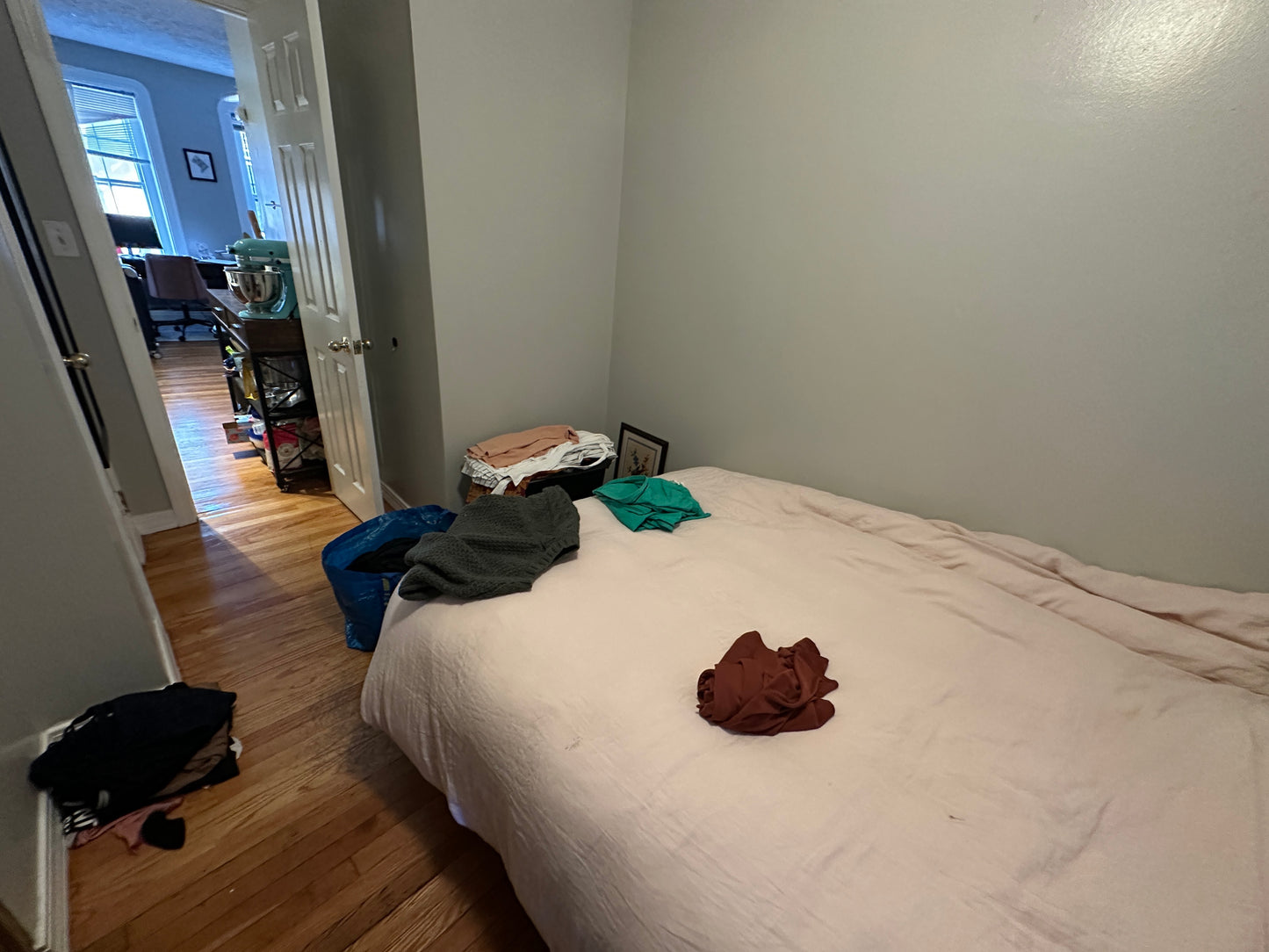 $2,500 / 1br - ➽Beautiful Beacon Hill 1 Bedroom w/HT & HW Included! Available 9/1! (Beacon Hill)