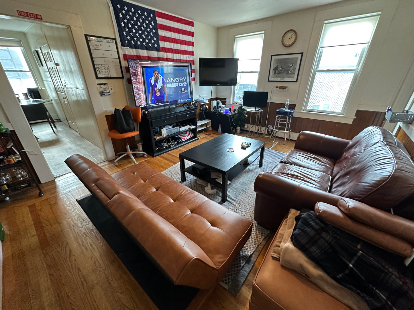 $3,975 / 3br - ➽Charming South Boston 3 Bedroom Avail. 9/1! No Fee and Pet OK! (South Boston)