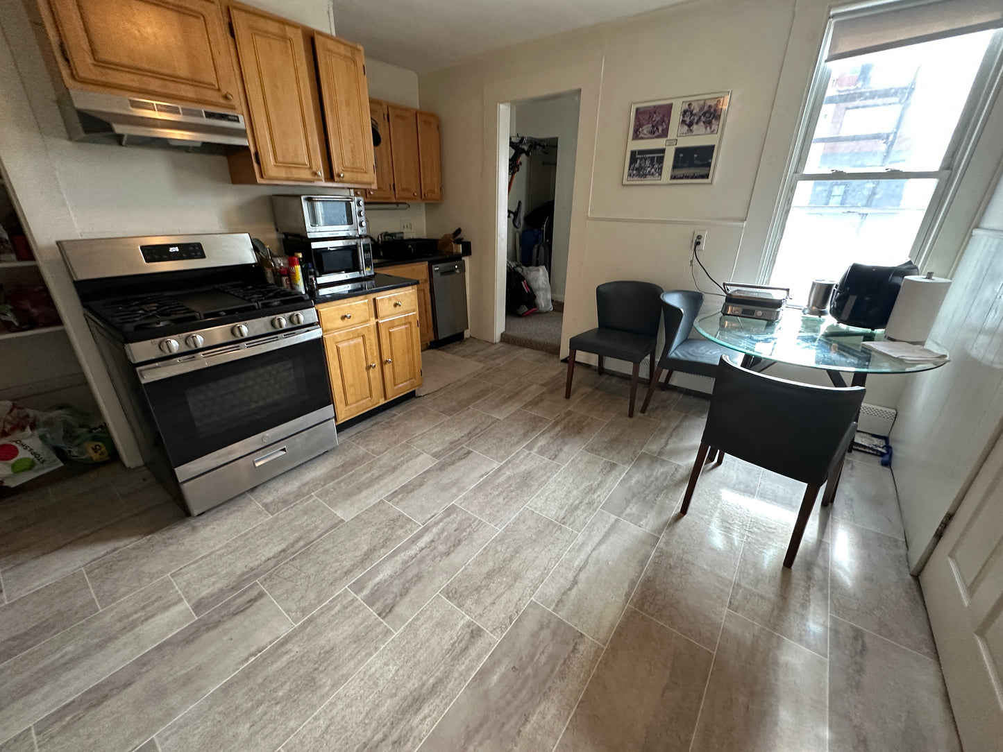 $3,975 / 3br - ➽Charming South Boston 3 Bedroom Avail. 9/1! No Fee and Pet OK! (South Boston)