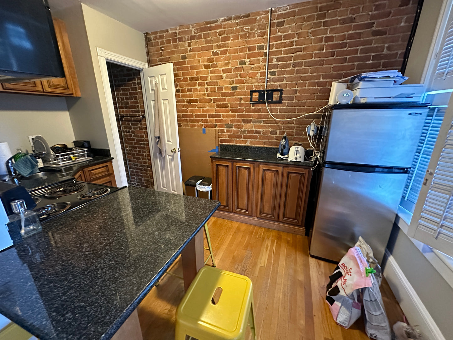 APPLICATION PENDING $2,600 ➽Cozy Back Bay Studio Available 9/1! (Back Bay)