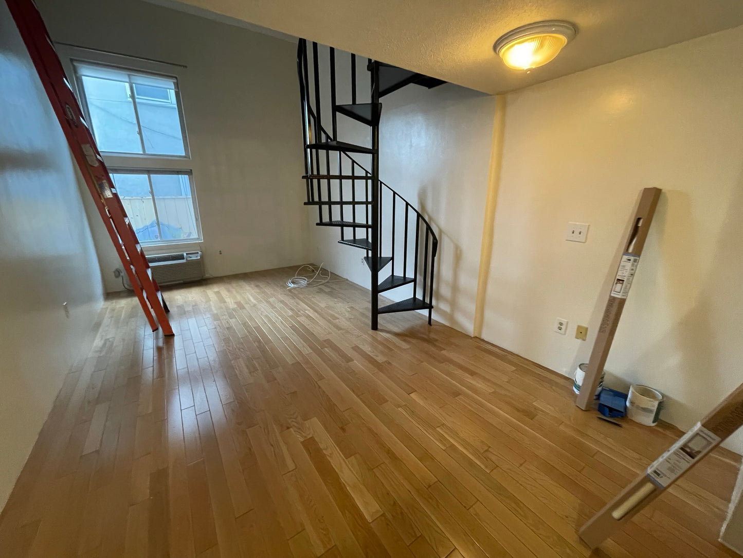 $2,350 / 496ft2 - ➽Spacious Andrew Square Studio Loft w/No Fee! Available Now! (Andrew Square)