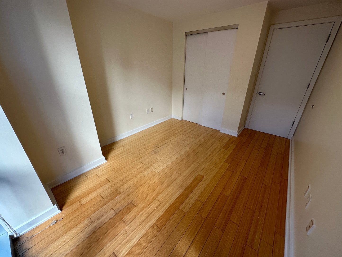 $3,250 / 1br - 430ft2 - ➽Quaint Downtown 1 Bedroom Available September! Pet-Friendly! (Theatre District)