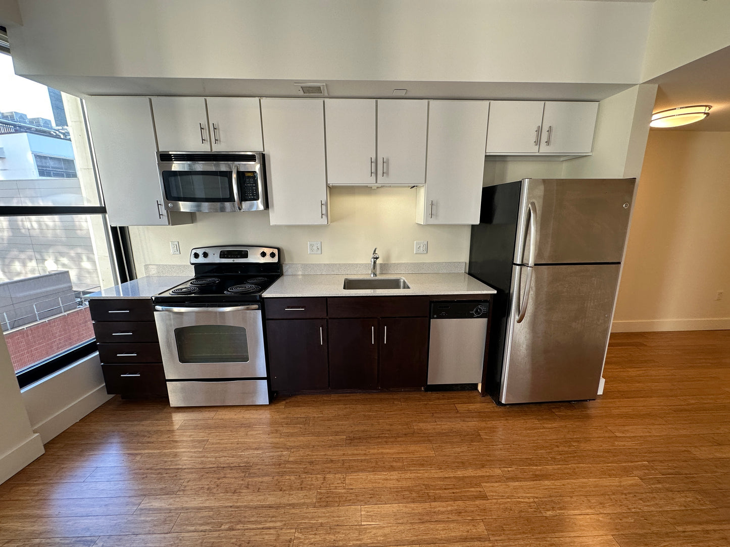 RENTED/OFF MARKET $3,100 / 1br - 659ft2 - ➽Chic Midtown Boston 1 Bedroom Available January! Pet-Friendly! (Midtown)