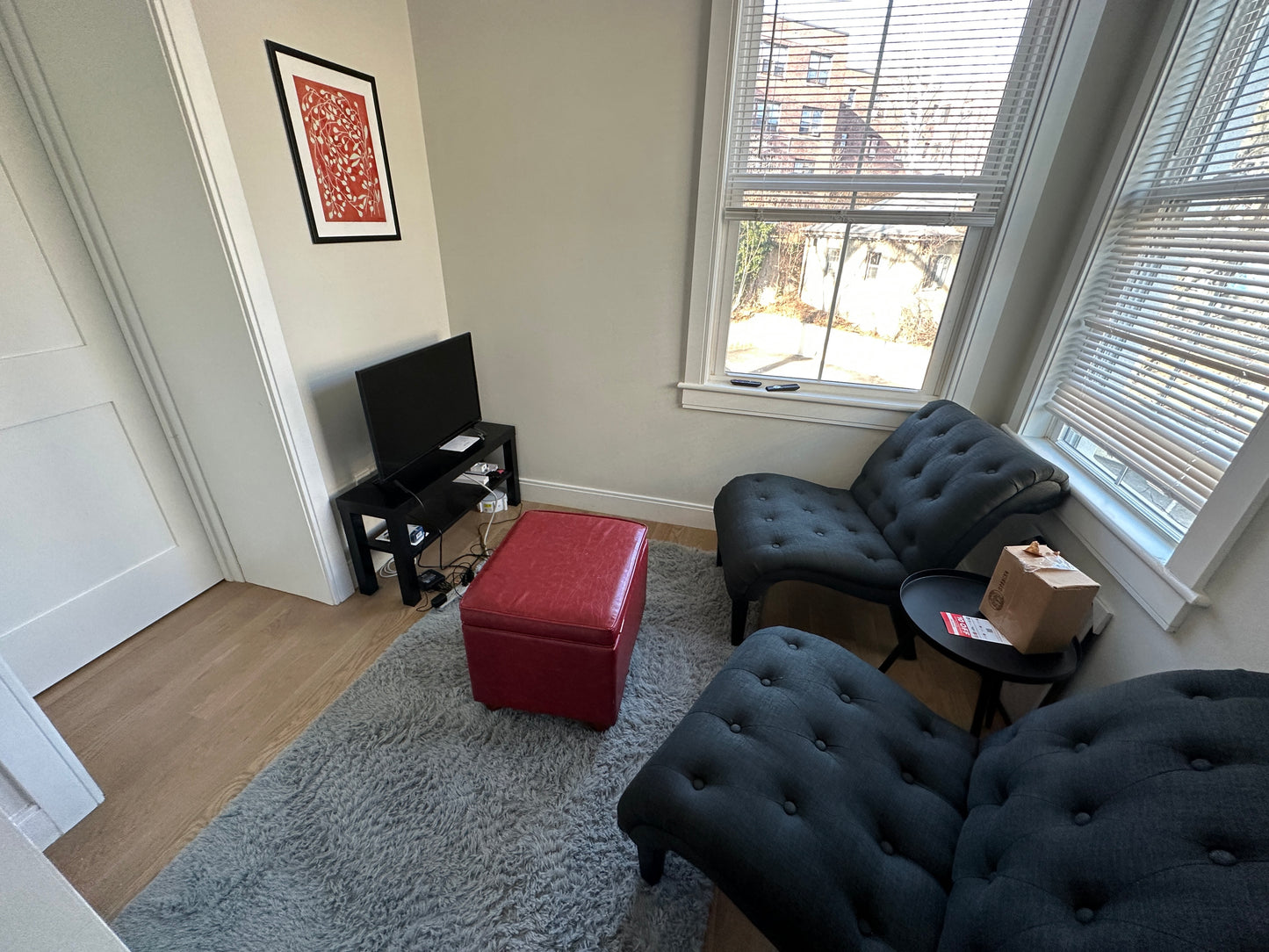 $3,175 / 2br - ➽Bright Top Floor Brighton 2 Bedroom Available Now! No Fee! (Brighton)