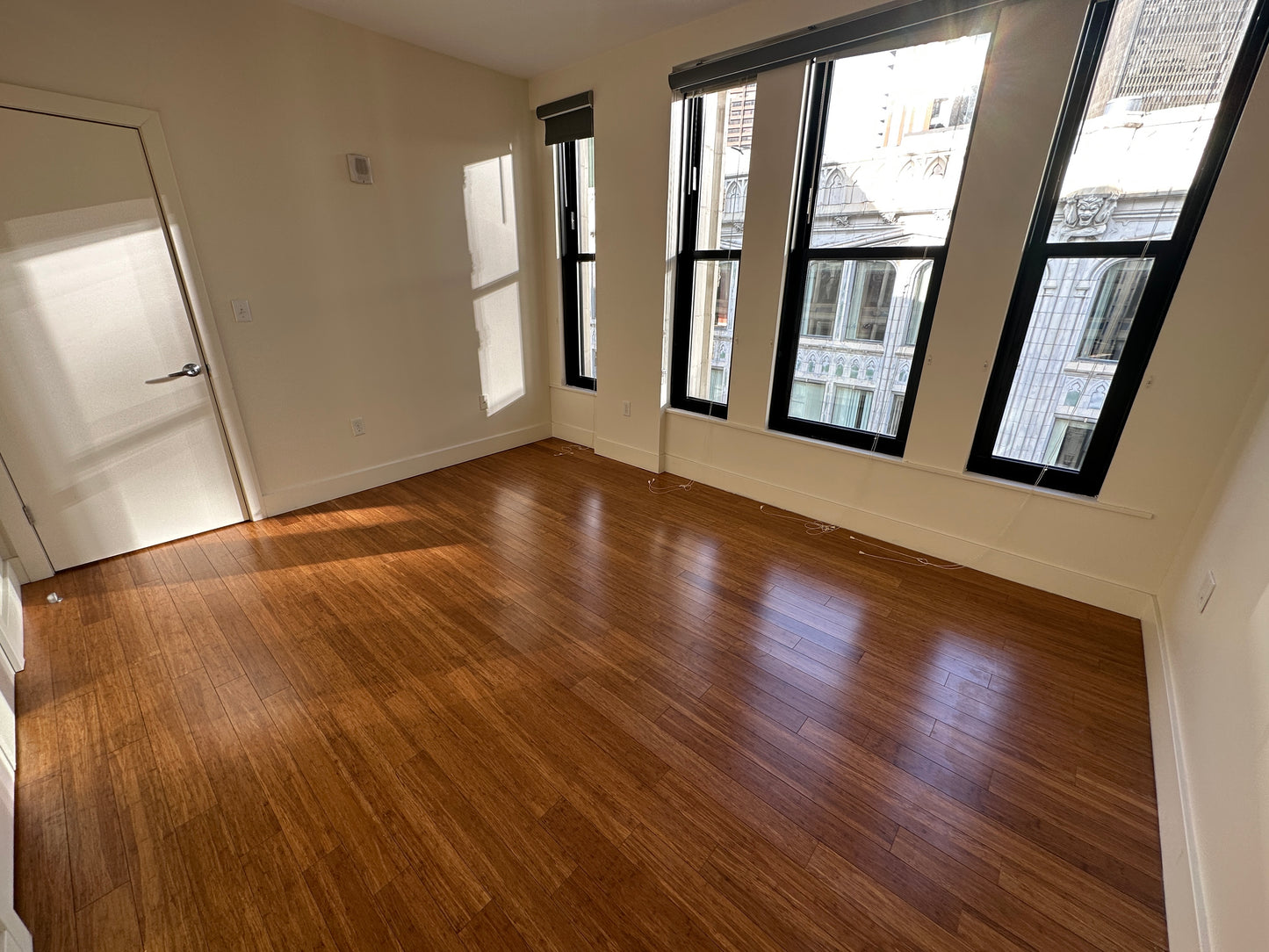 $3,200 / 1br - 603ft2 - ➽Incredible Classy Midtown 1 Bedroom Penthouse Available February! (Midtown)