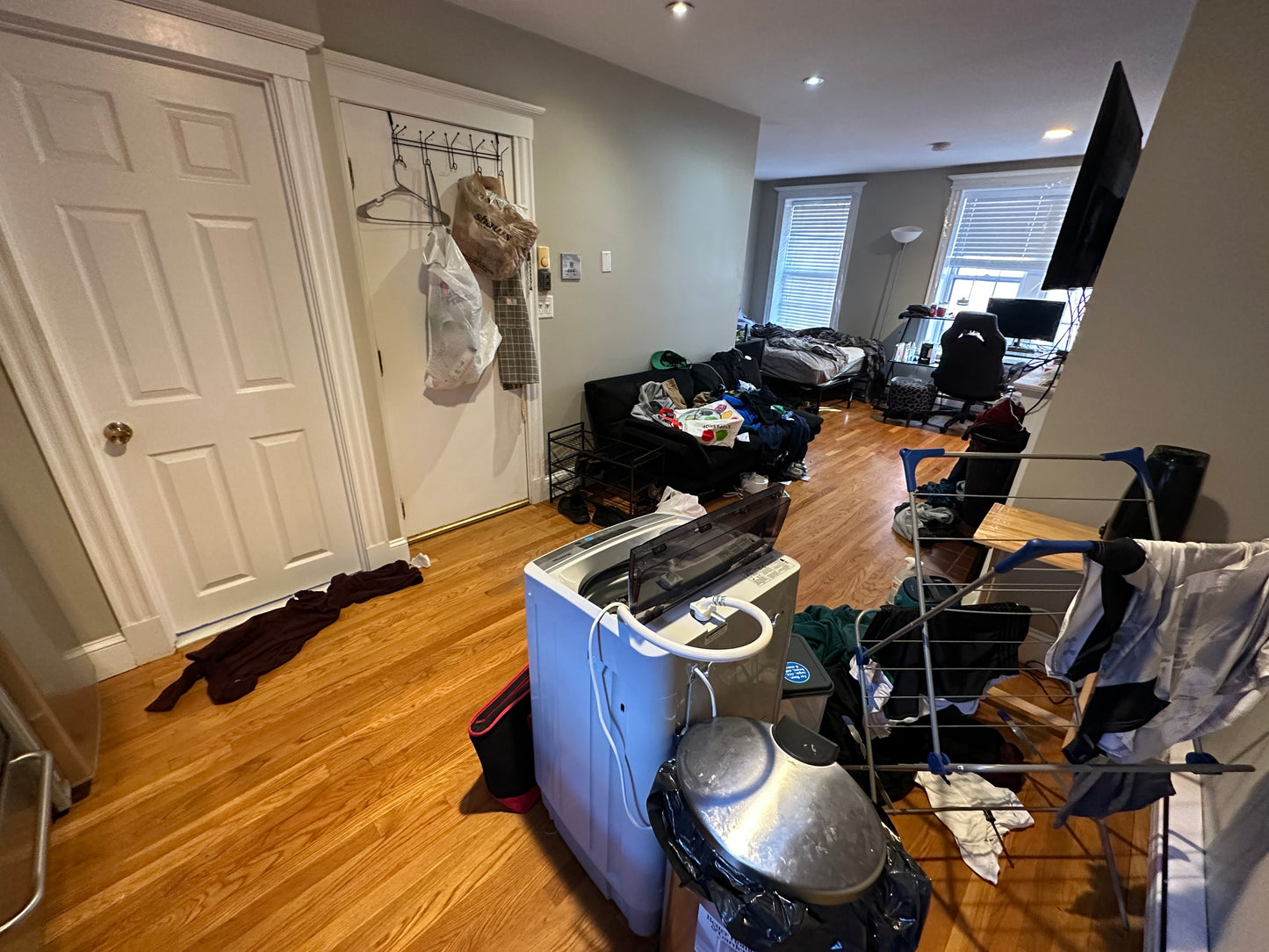 $2,600 ➽Comfy Beacon Hill Studio Available 9/1! (Beacon Hill)